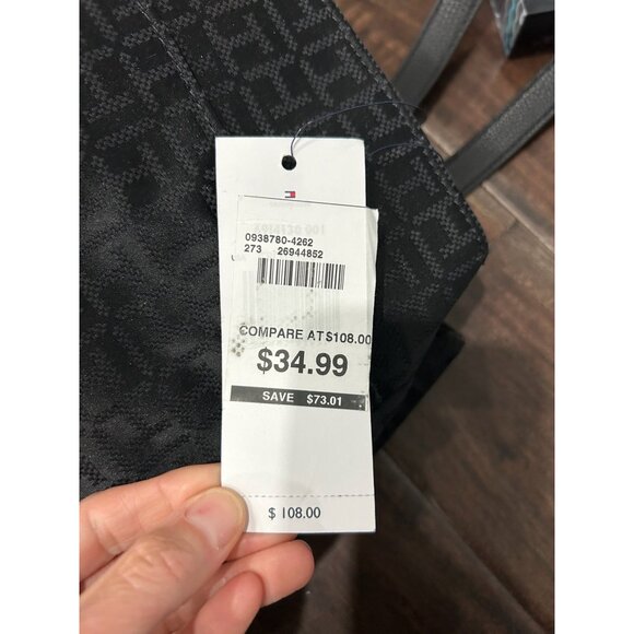 Tommy Hilfiger NWT Black Logo Tote Bag Multiple Compartments Leather Handles - Picture 4 of 11